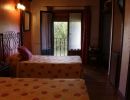 Habitación con camas 90 cts. a 135 cts. Precio según nº personas.